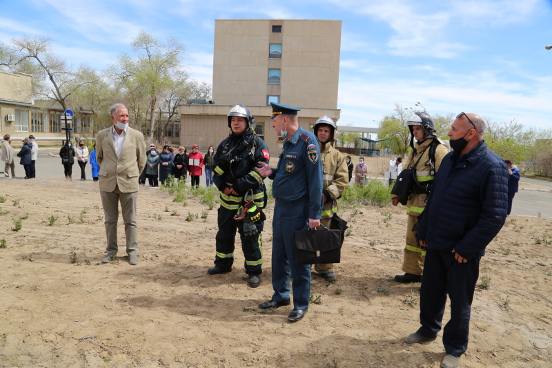 О проведении месячника пожарной безопасности на территории города Байконур.