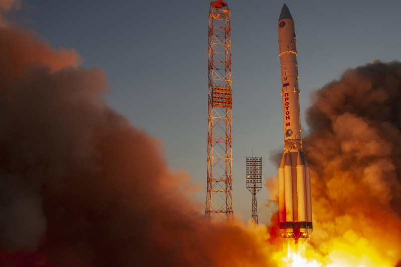 С космодрома Байконур состоялся пуск ракеты-носителя «Протон-М» с многоцелевым лабораторным модулем «Наука»