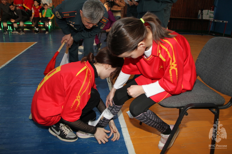 28 февраля в спортивном корпусе «Маяк» прошла 10 ежегодная интеллектуально-спортивная игра среди дружин юных пожарных.