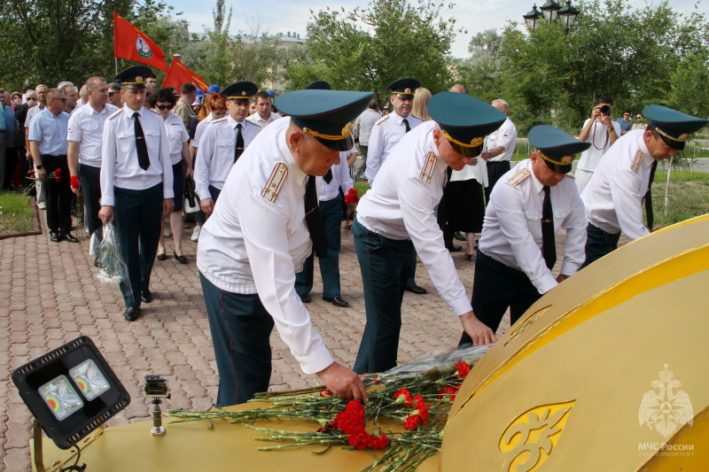 Байконурцы почтили память тех, кто стоял у истоков строительства космодрома и города.