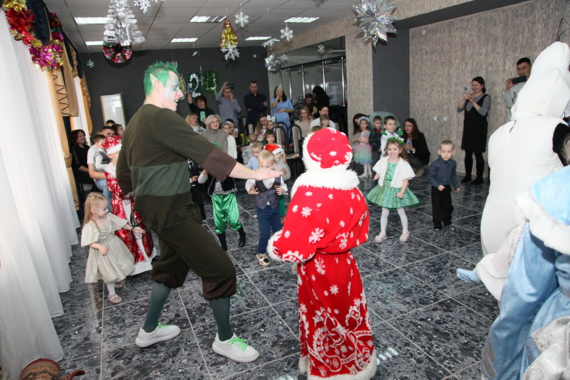 23 декабря в здании Специального управления состоялись Новогодние представления для детей сотрудников.