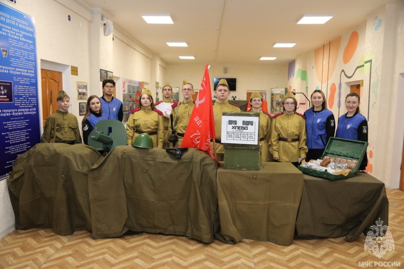 День полного освобождения советскими войсками города Ленинграда от блокады его немецко-фашистскими войсками в 1944 году