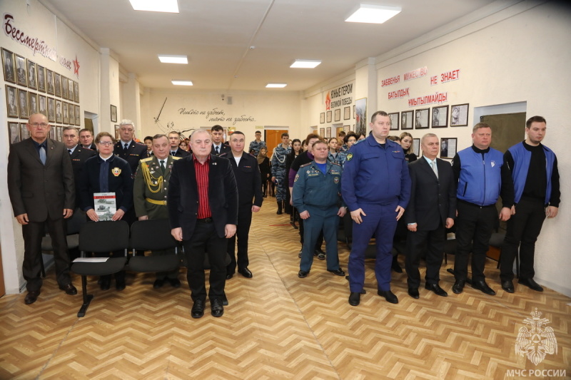 День полного освобождения советскими войсками города Ленинграда от блокады его немецко-фашистскими войсками в 1944 году