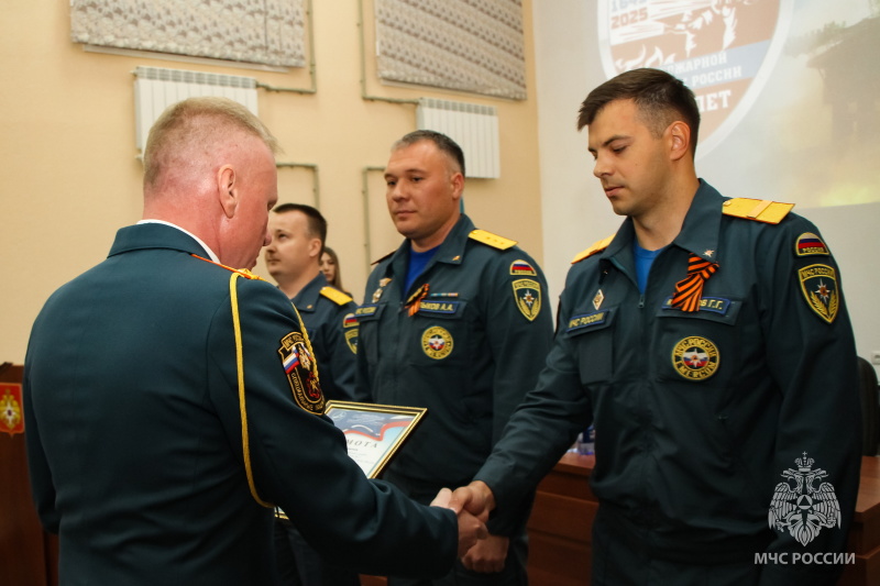 Торжественное мероприятие, посвящённое 376 годовщине образования пожарной охраны России
