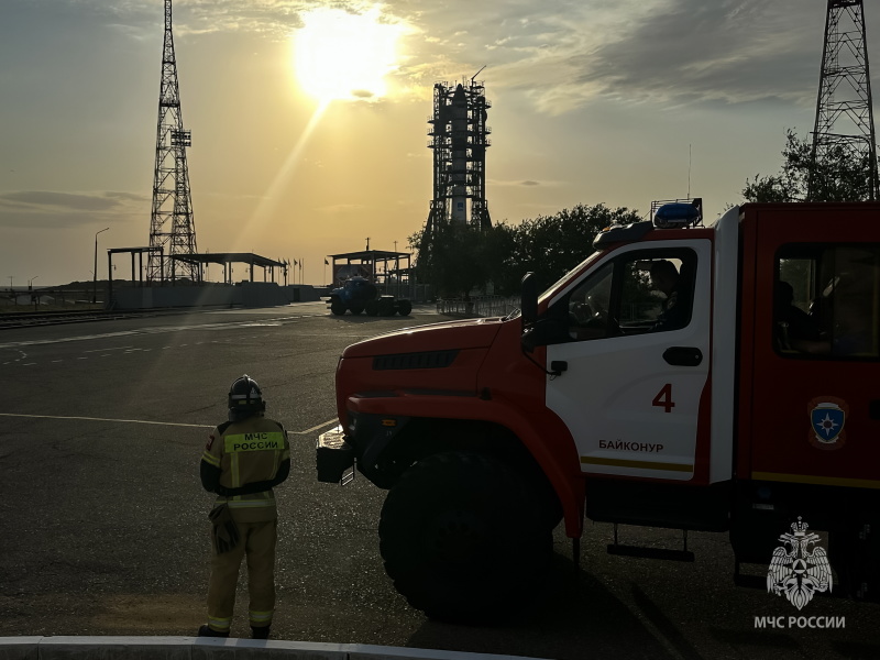 На космодроме Байконур МЧС России обеспечило пожарную безопасность при запуске ракеты-носителя «Союз-2.1а» с транспортным грузовым кораблём «Прогресс МС-31»