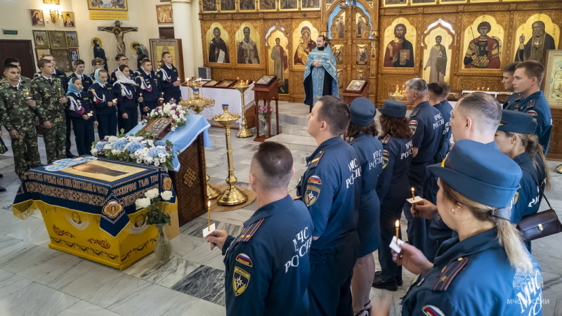 Сегодня исполняется 62 года со дня рождения Героя России Евгения Николаевича Чернышева.