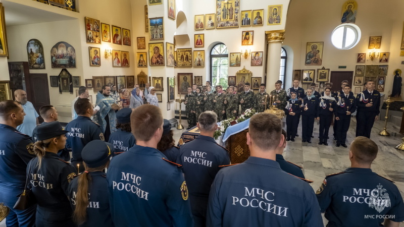 Сегодня исполняется 62 года со дня рождения Героя России Евгения Николаевича Чернышева.
