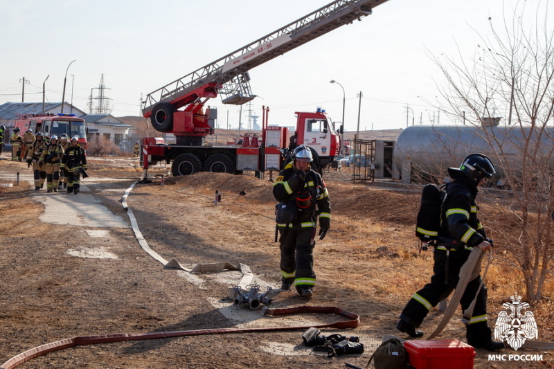 Пожарно-тактические учения на территории кислородно-азотного производства