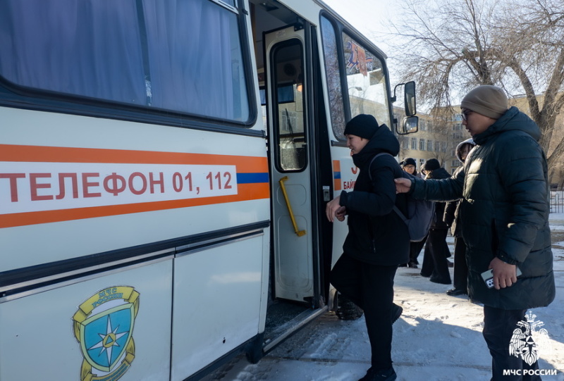 Пожарно-тактические учения в средней школе № 3 им. С.П. Королева