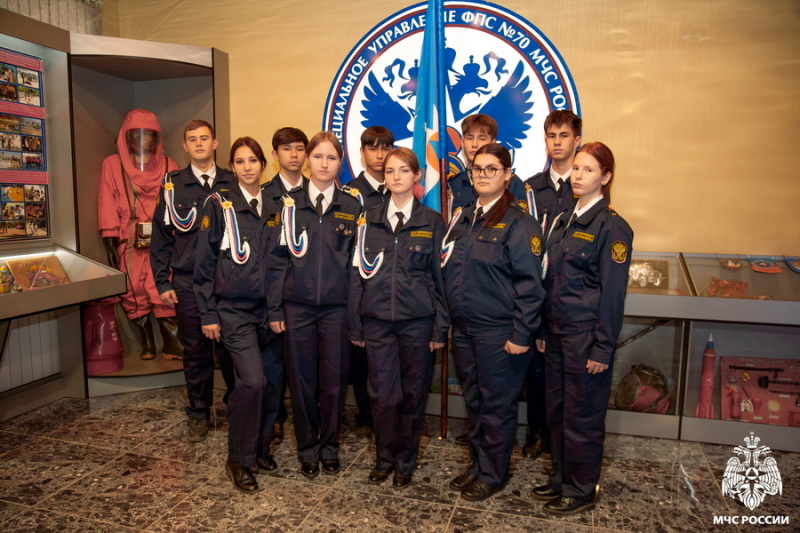 Тематическая экскурсия в комнате боевой и трудовой славы ФГКУ «Специальное управление ФПС № 70 МЧС России»