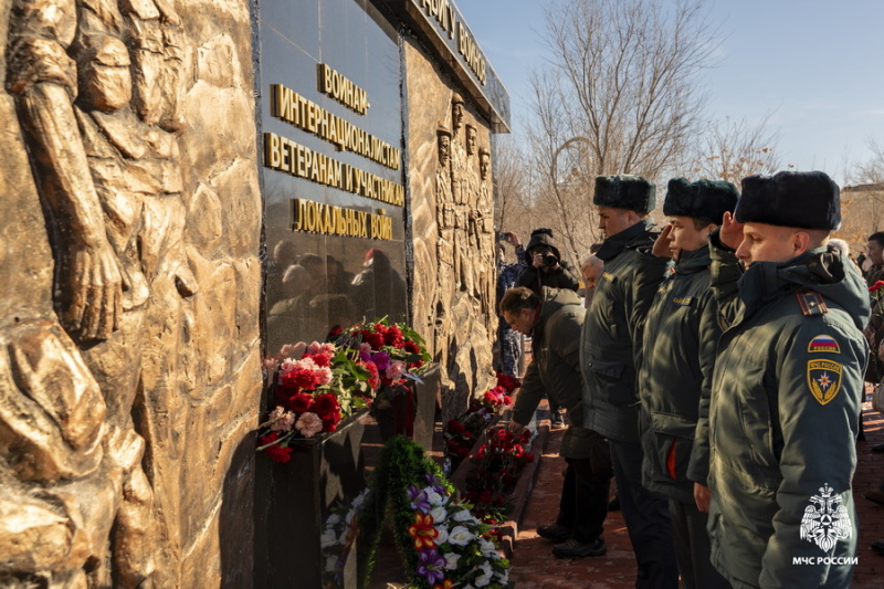 В городе Байконур почтили память воинов-интернационалистов