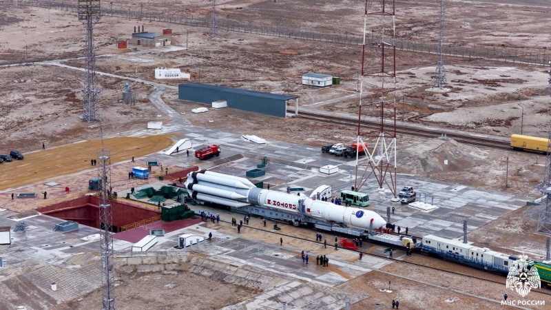 Вывоз ракеты тяжёлого класса «Протон-М» со спутником «Электро-Л» №5