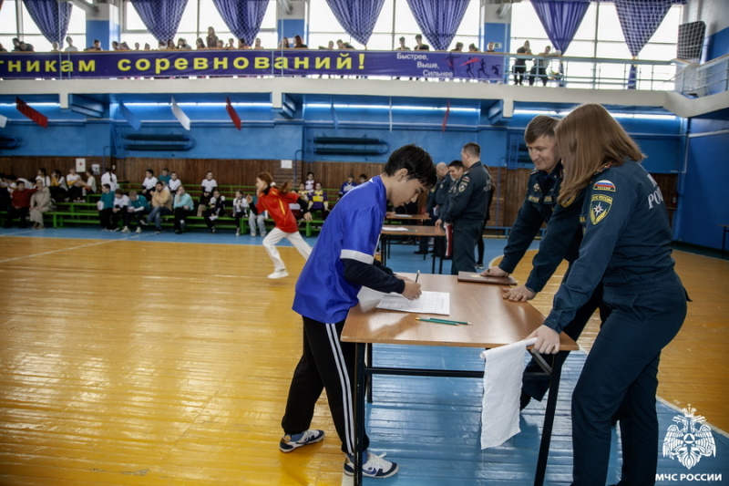 Ежегодные интеллектуально-спортивные игры среди дружины юных пожарных города Байконур