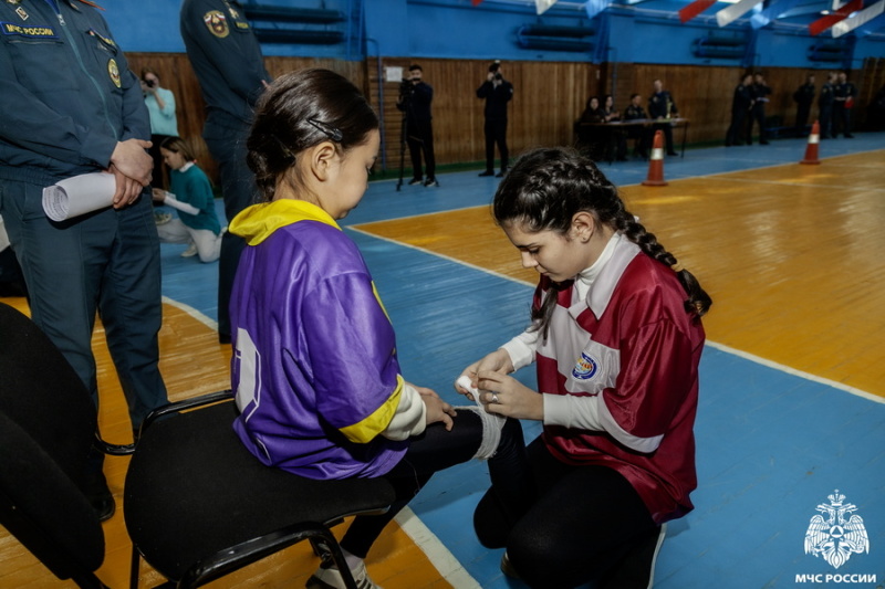 Ежегодные интеллектуально-спортивные игры среди дружины юных пожарных города Байконур