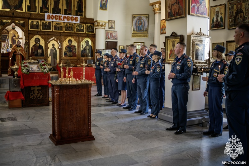 24 апреля День памяти сотрудников МЧС России, погибших при исполнении служебных обязанностей