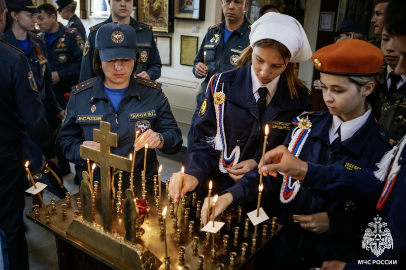 24 апреля День памяти сотрудников МЧС России, погибших при исполнении служебных обязанностей