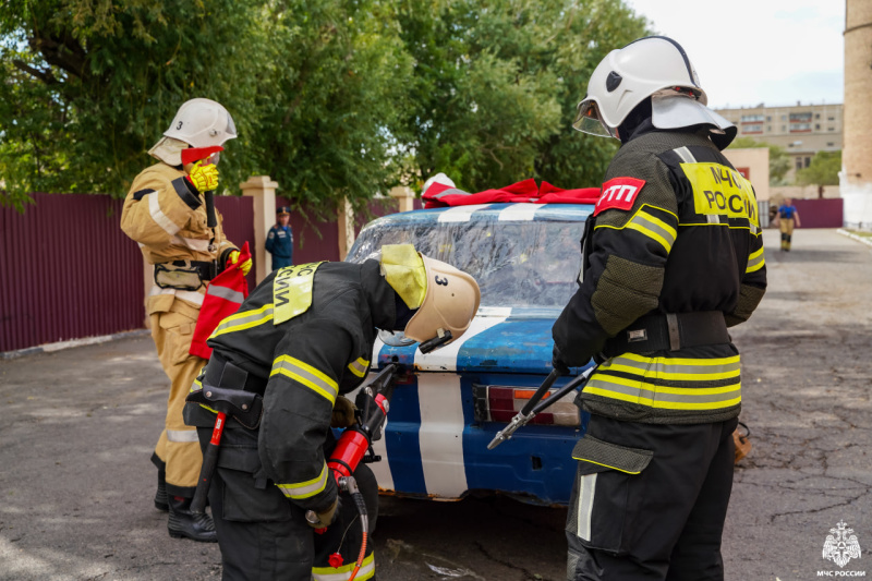 Соревнования по проведению аварийно-спасательных работ при ликвидации последствий чрезвычайных ситуаций на автомобильном транспорте