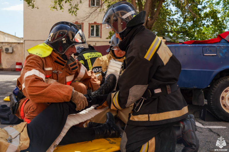 Соревнования по проведению аварийно-спасательных работ при ликвидации последствий чрезвычайных ситуаций на автомобильном транспорте