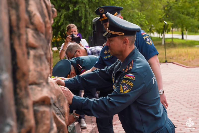 1 июля в Байконуре почтили память ветеранов боевых действий