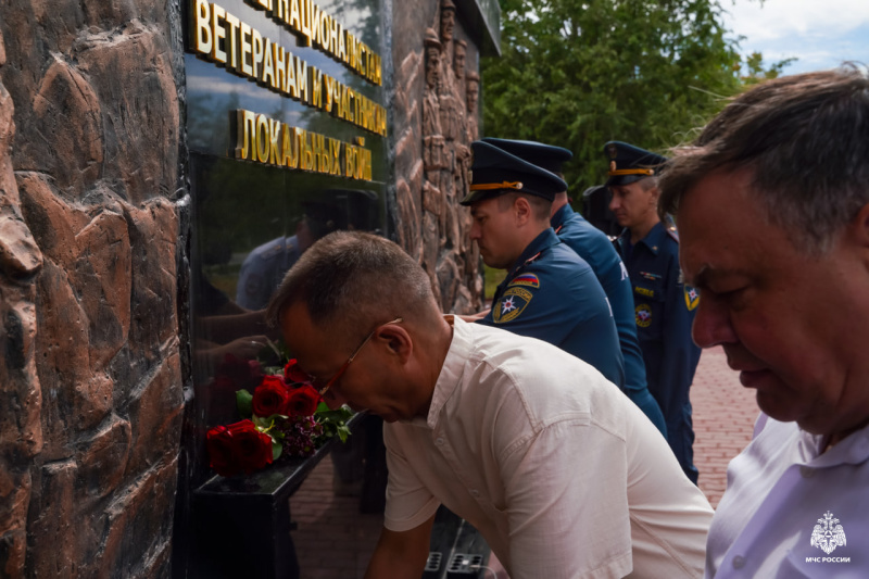 1 июля в Байконуре почтили память ветеранов боевых действий