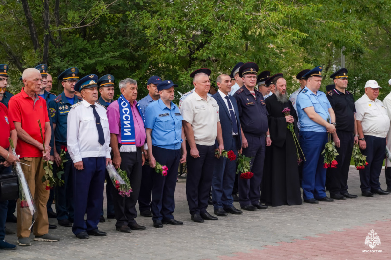 1 июля в Байконуре почтили память ветеранов боевых действий
