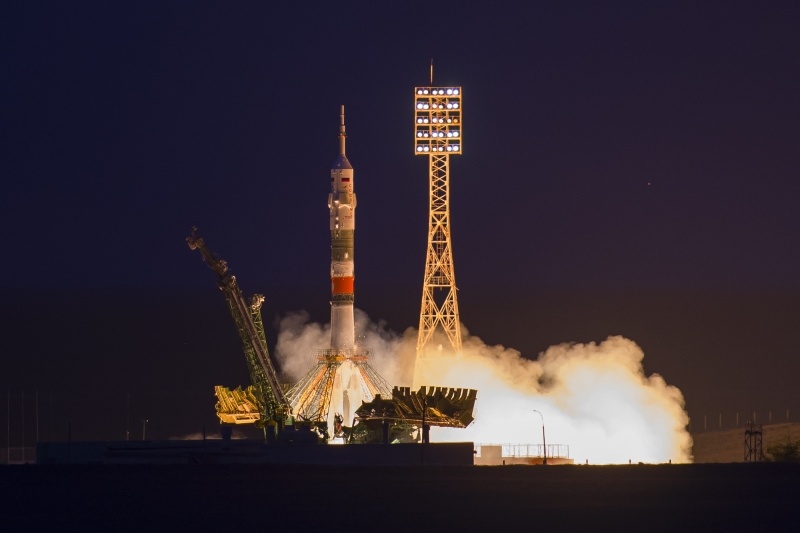 С площадки № 1 космодрома Байконур стартовала ракета-носитель с пилотируемым кораблём «Союз МС-15» на борту. 