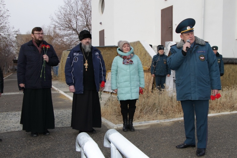 Торжественное обещание учащихся классов "Пожарный кадет"