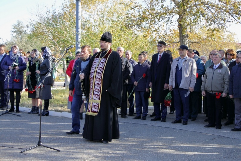 В Байконуре прошли традиционные мероприятия, посвященные памяти ракетчиков, погибших на космодроме в 1960 и 1963 годах.