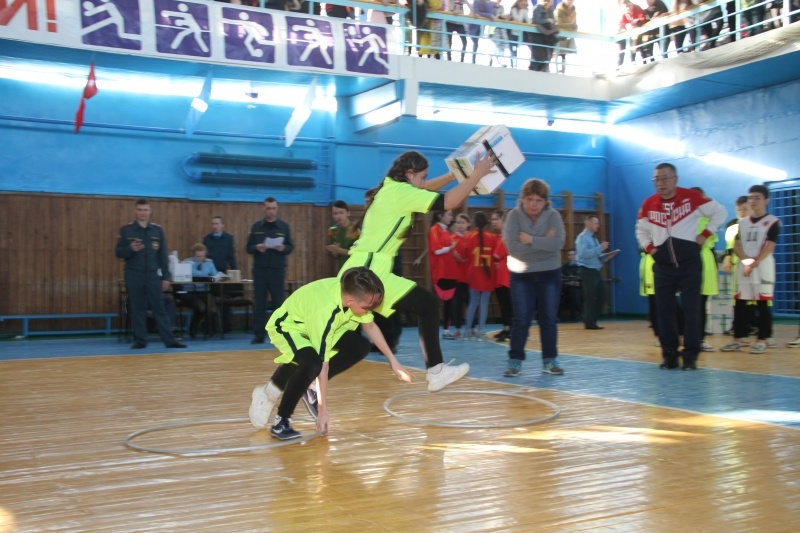 Интеллектуально-спортивная игра для дружин юных пожарных прошла в Байконуре